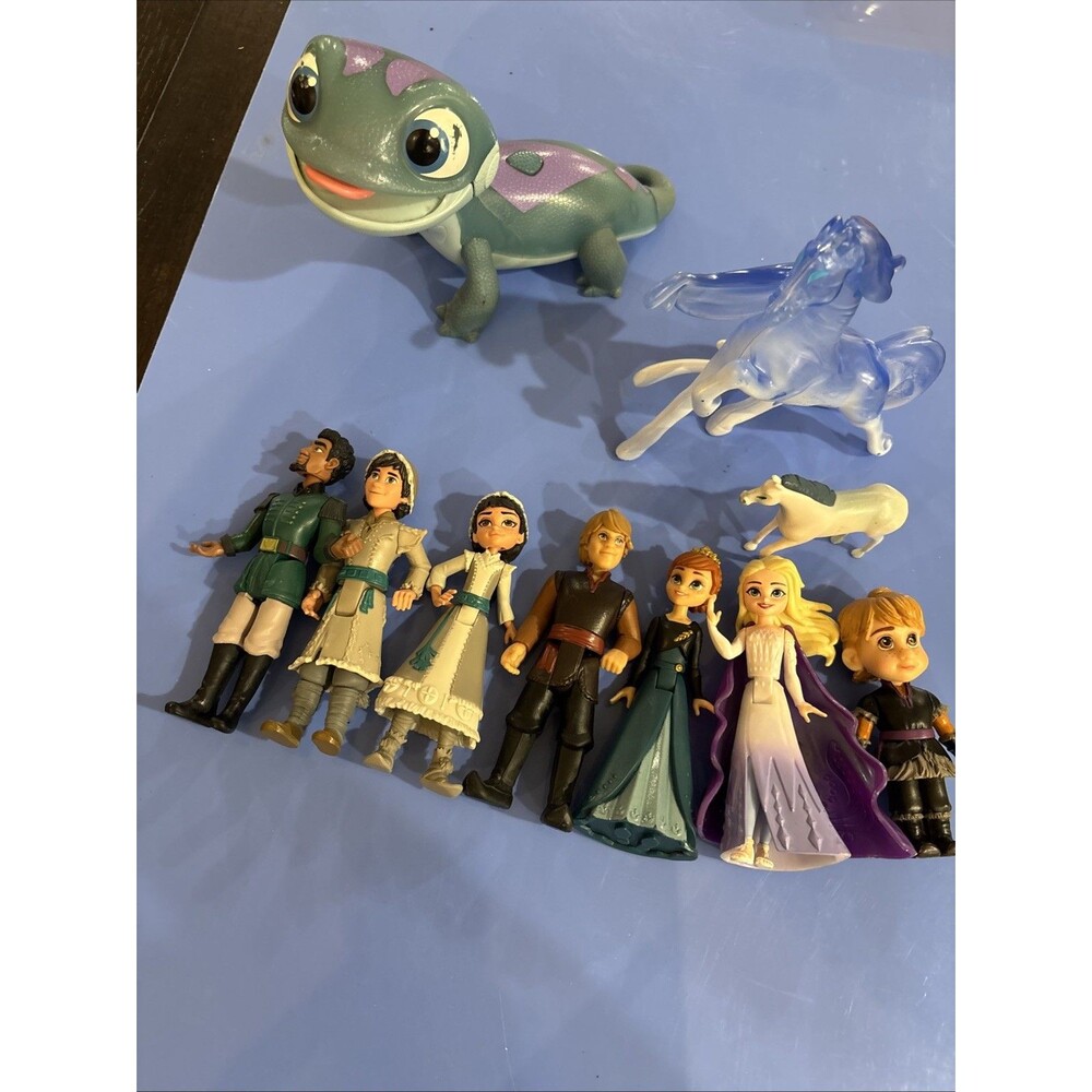 FROZEN Figures Play Set of 10 - Disney Toys Action Characters  Light Up Bruni